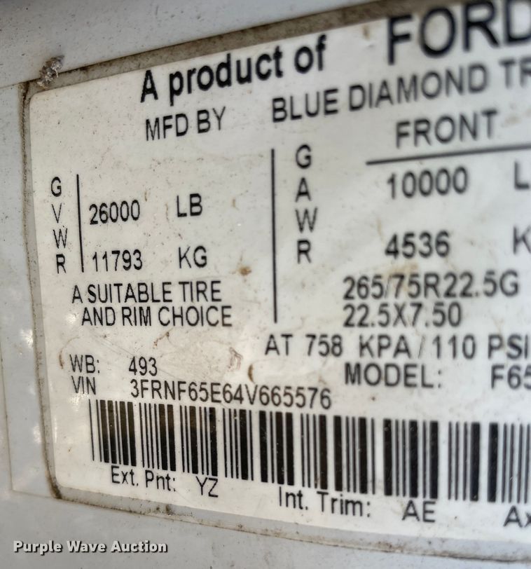 image for item MR9463 2004 Ford F650  forestry bucket truck