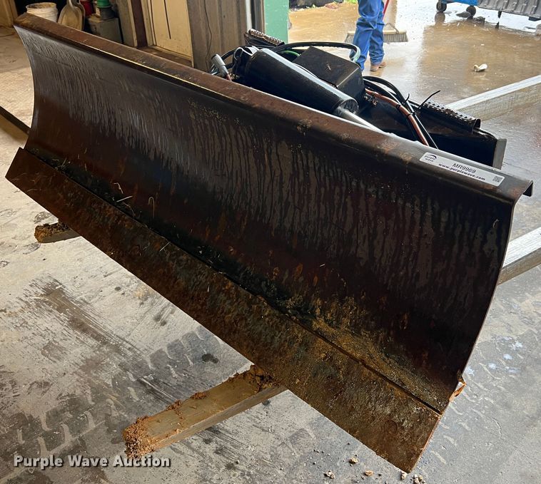 image for item MR9969 72"W skid steer dozer blade