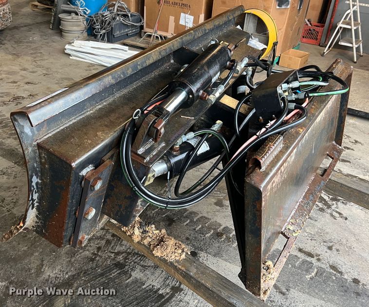 image for item MR9969 72"W skid steer dozer blade