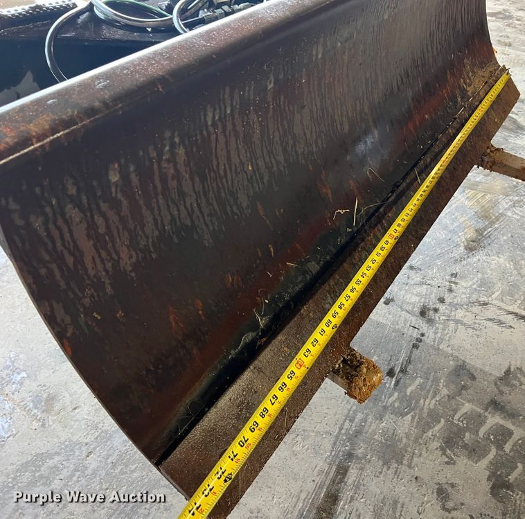 image for item MR9969 72"W skid steer dozer blade