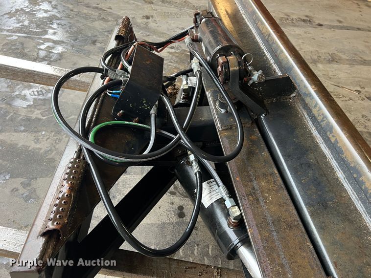 image for item MR9969 72"W skid steer dozer blade