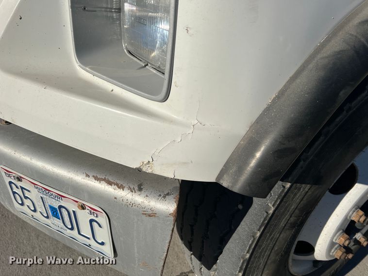 image for item MR9977 2003 Freightliner Business Class M2  bucket truck