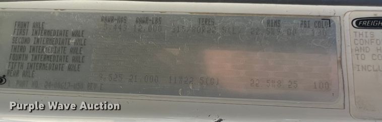 image for item MR9977 2003 Freightliner Business Class M2  bucket truck