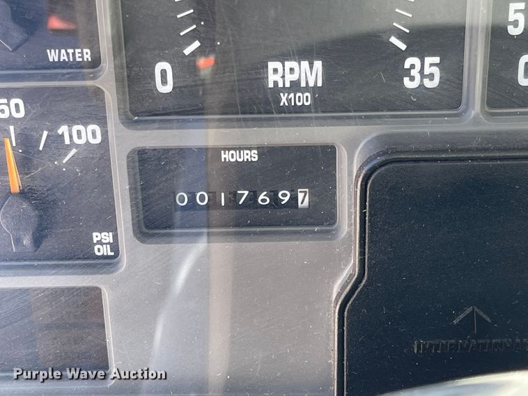 image for item MU9117 2001 International 4700  sewer jetter truck