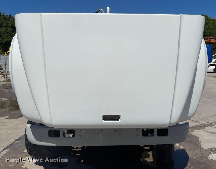 image for item MU9117 2001 International 4700  sewer jetter truck