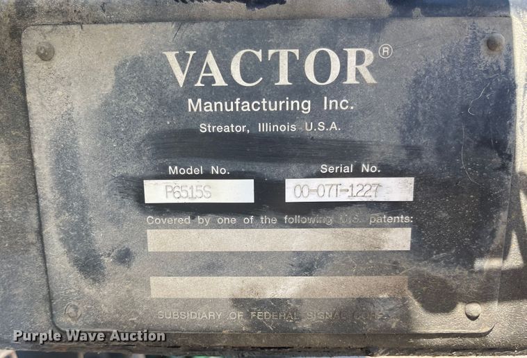 image for item MU9117 2001 International 4700  sewer jetter truck