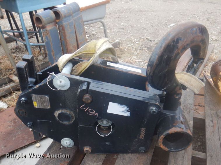 image for item MW9311 Johnson QRJ20S12RTC  crane block and hook