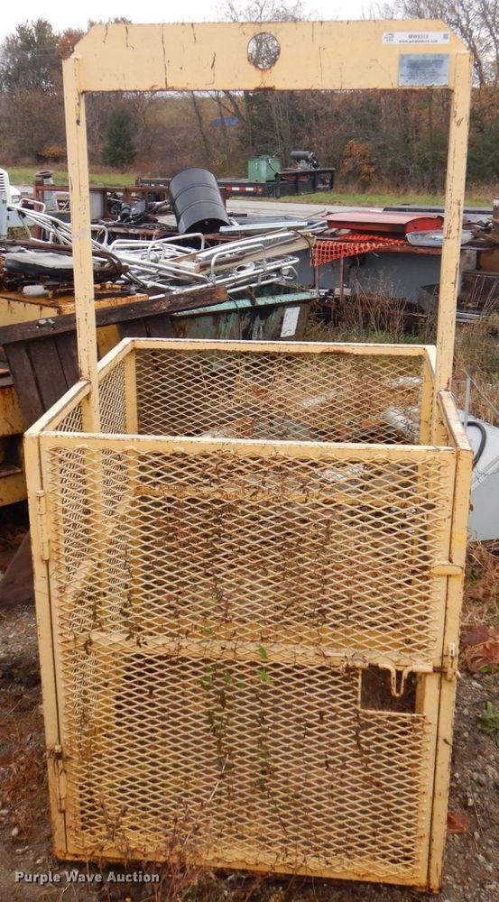 image for item MW9312 Lifting Technologies MB-1500  material basket