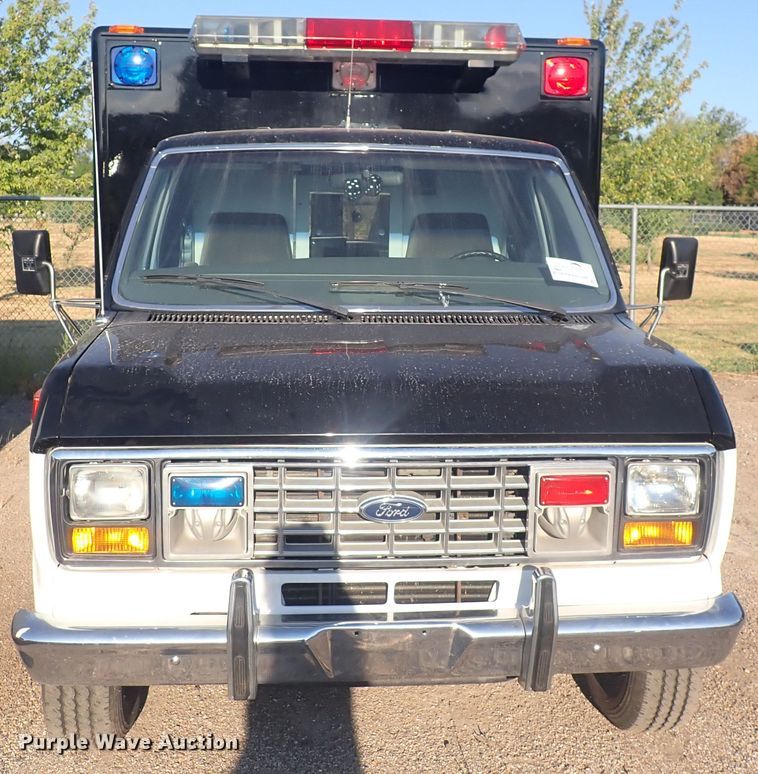 image for item DG2740 1990 Ford Econoline 350  ambulance