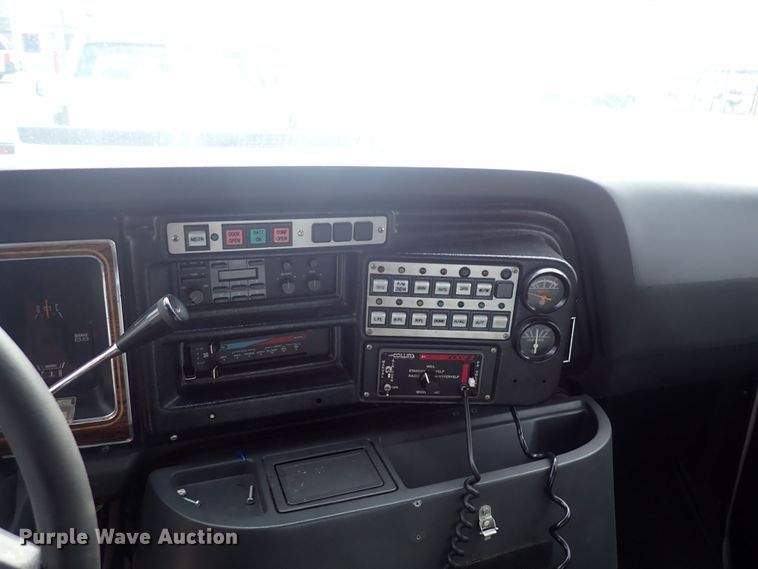 image for item DG2740 1990 Ford Econoline 350  ambulance