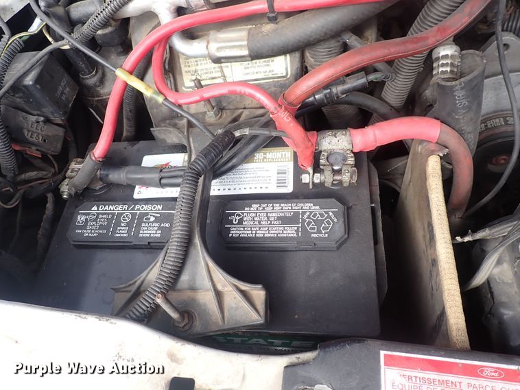 image for item DG2740 1990 Ford Econoline 350  ambulance