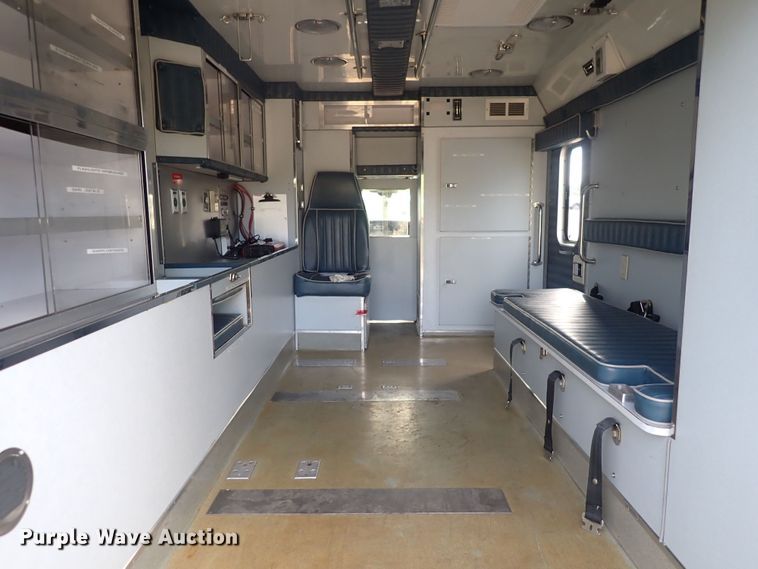 image for item DG2740 1990 Ford Econoline 350  ambulance