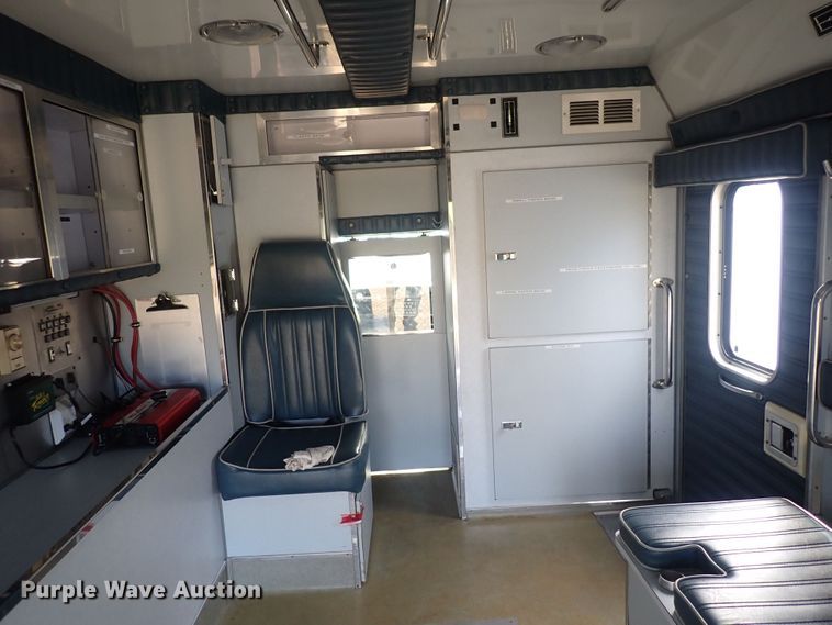 image for item DG2740 1990 Ford Econoline 350  ambulance