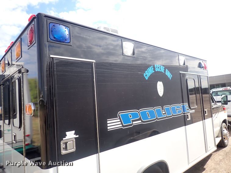 image for item DG2740 1990 Ford Econoline 350  ambulance