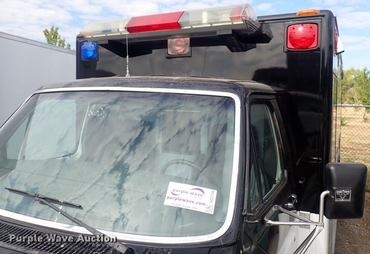 image for item DG2740 1990 Ford Econoline 350  ambulance