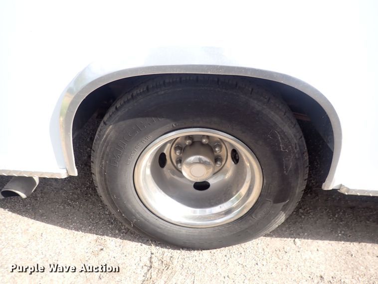 image for item DG2740 1990 Ford Econoline 350  ambulance