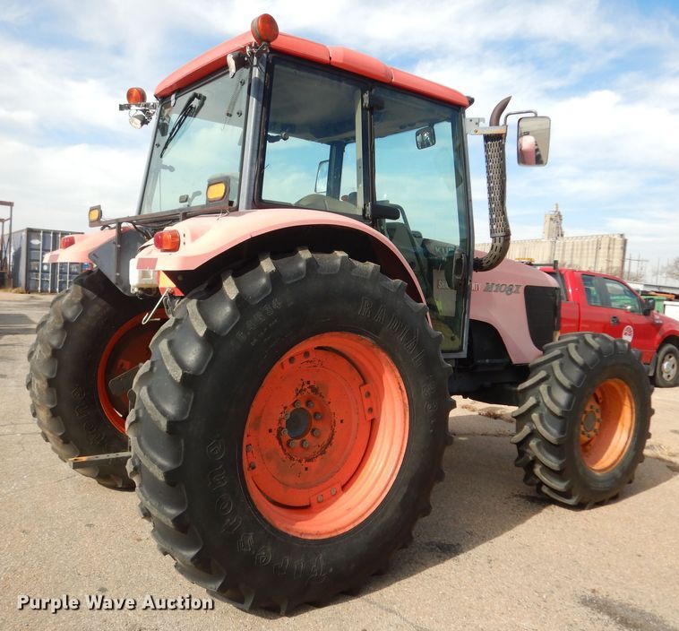 image for item DI6777 Kubota M108X  MFWD tractor
