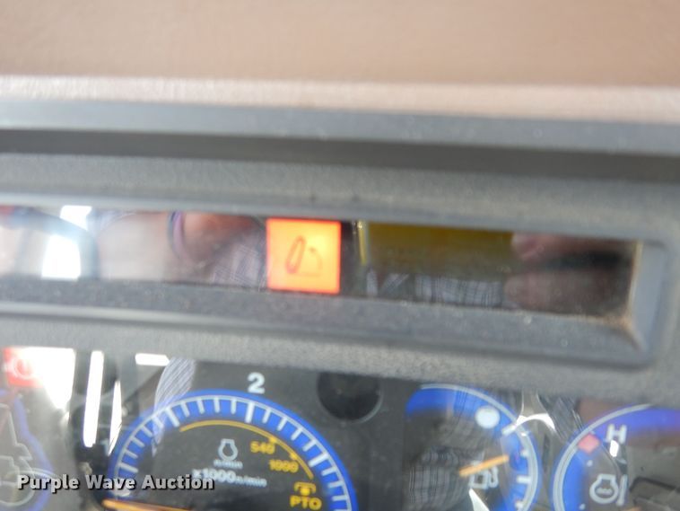 image for item DI6777 Kubota M108X  MFWD tractor