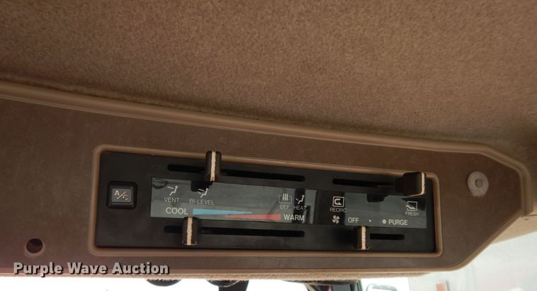 image for item DI6777 Kubota M108X  MFWD tractor