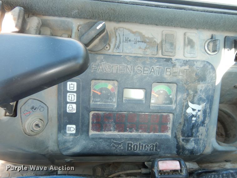 image for item DI6792 2011 Bobcat E32  mini excavator