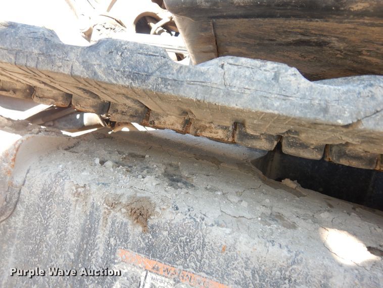 image for item DI6792 2011 Bobcat E32  mini excavator