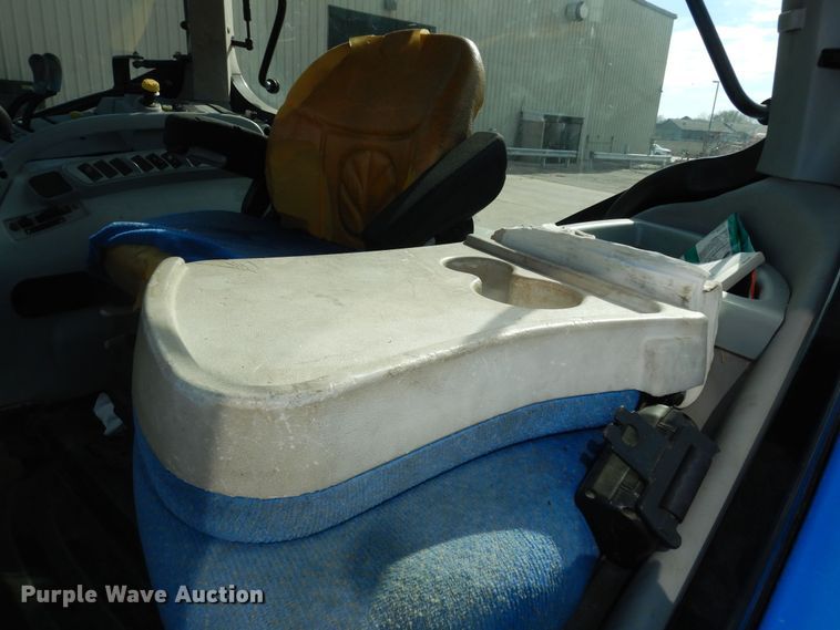 image for item DI6800 2008 New Holland T6030  MFWD tractor