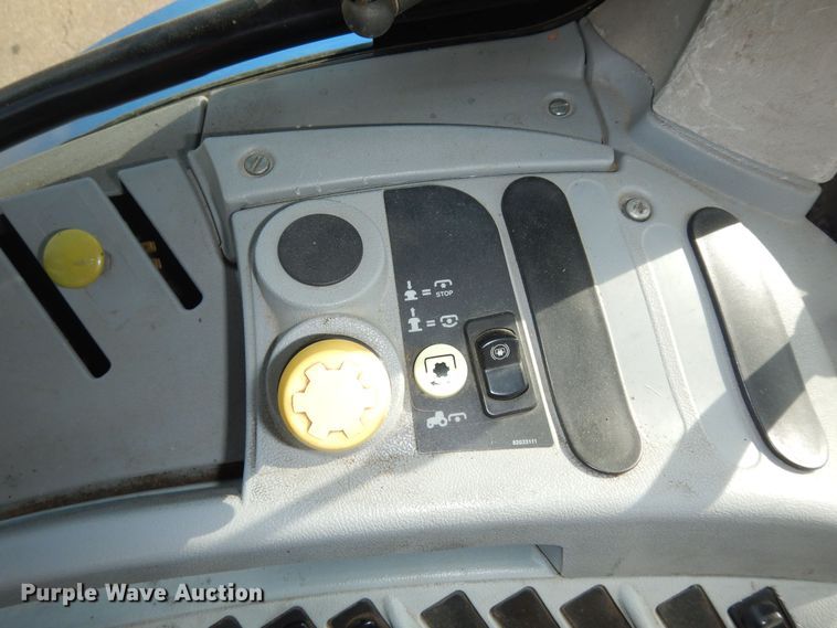 image for item DI6800 2008 New Holland T6030  MFWD tractor