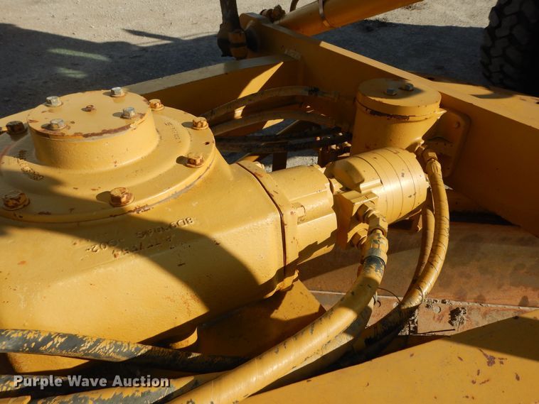 image for item DI6829 2004 Caterpillar 12H VHP Plus  rigid frame motor grader