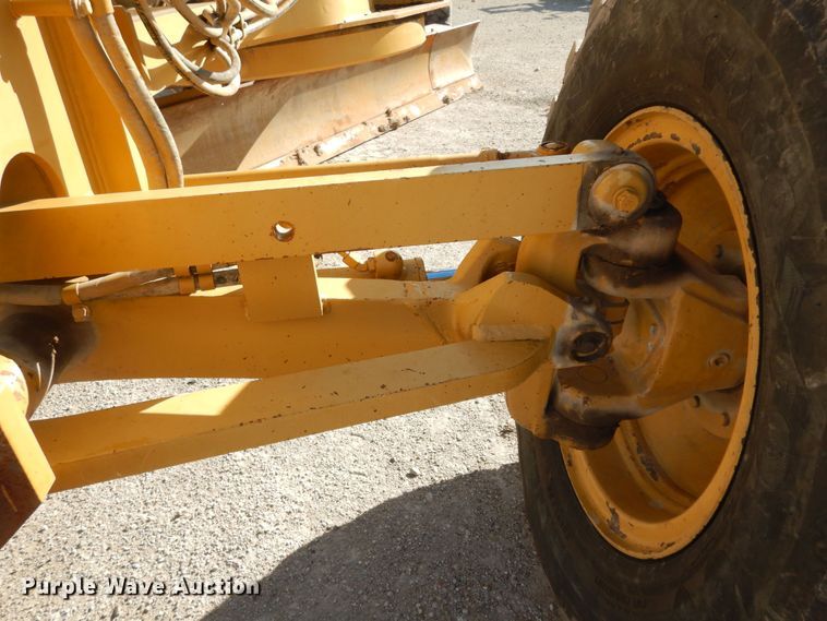 image for item DI6829 2004 Caterpillar 12H VHP Plus  rigid frame motor grader