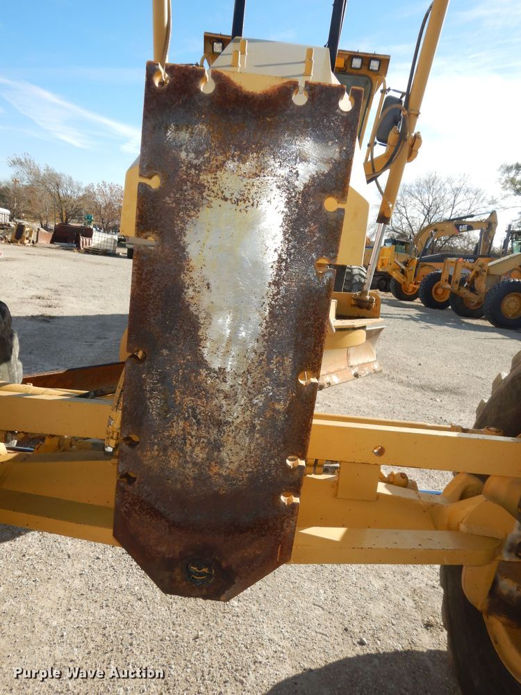 image for item DI6829 2004 Caterpillar 12H VHP Plus  rigid frame motor grader