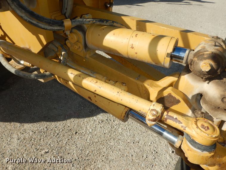 image for item DI6829 2004 Caterpillar 12H VHP Plus  rigid frame motor grader