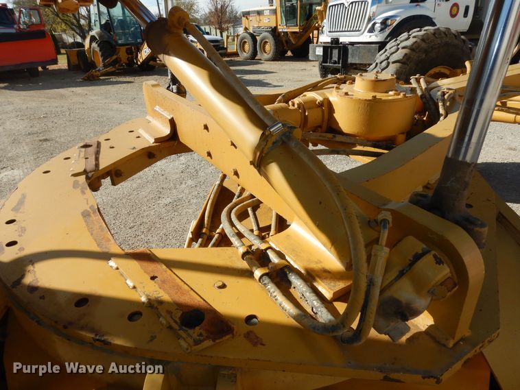 image for item DI6829 2004 Caterpillar 12H VHP Plus  rigid frame motor grader