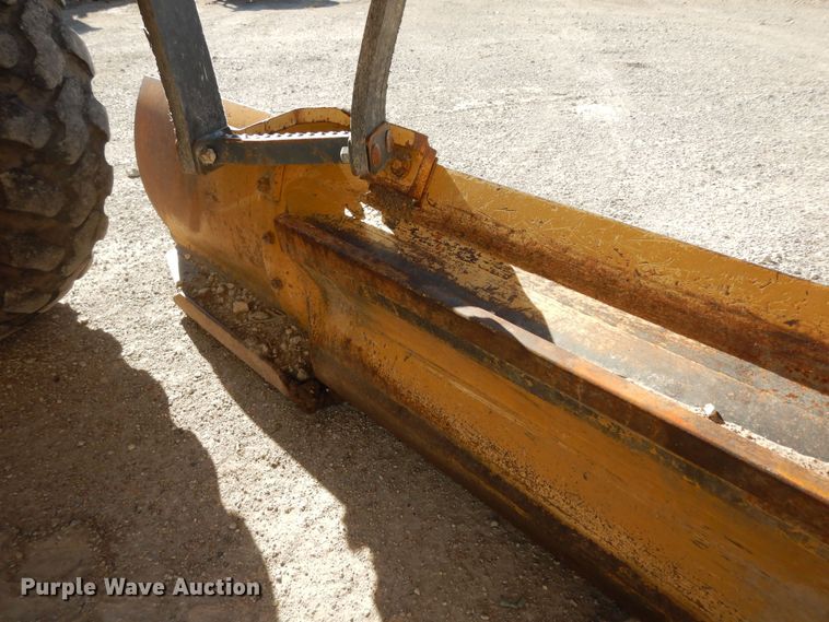 image for item DI6829 2004 Caterpillar 12H VHP Plus  rigid frame motor grader