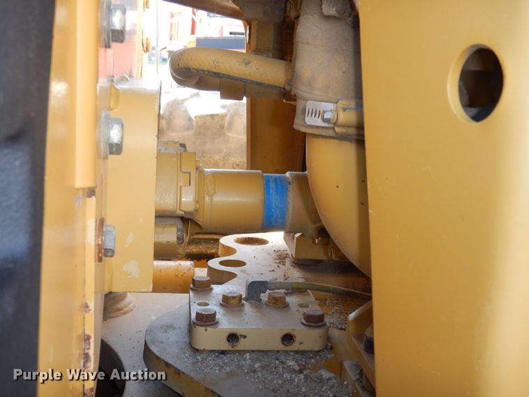 image for item DI6829 2004 Caterpillar 12H VHP Plus  rigid frame motor grader