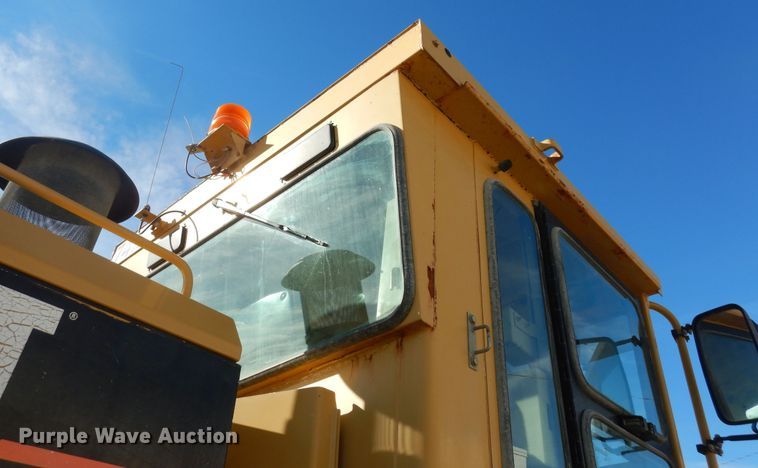 image for item DI6829 2004 Caterpillar 12H VHP Plus  rigid frame motor grader