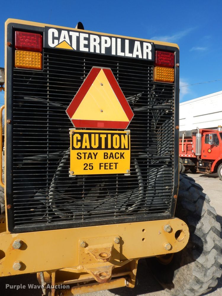 image for item DI6829 2004 Caterpillar 12H VHP Plus  rigid frame motor grader