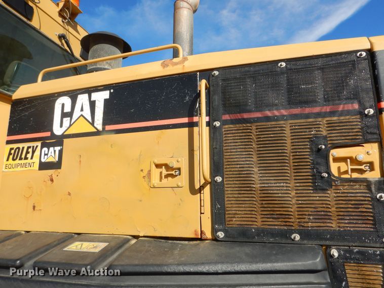 image for item DI6829 2004 Caterpillar 12H VHP Plus  rigid frame motor grader