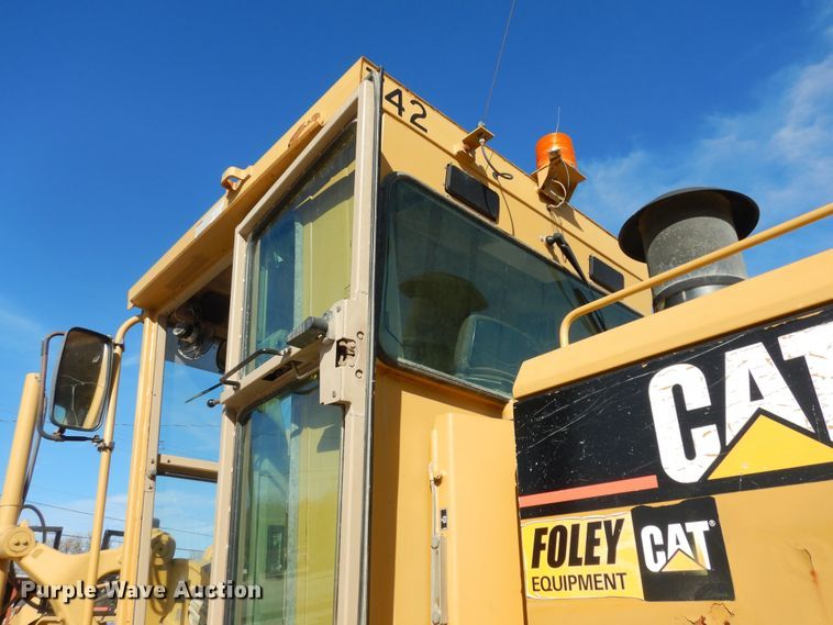 image for item DI6829 2004 Caterpillar 12H VHP Plus  rigid frame motor grader