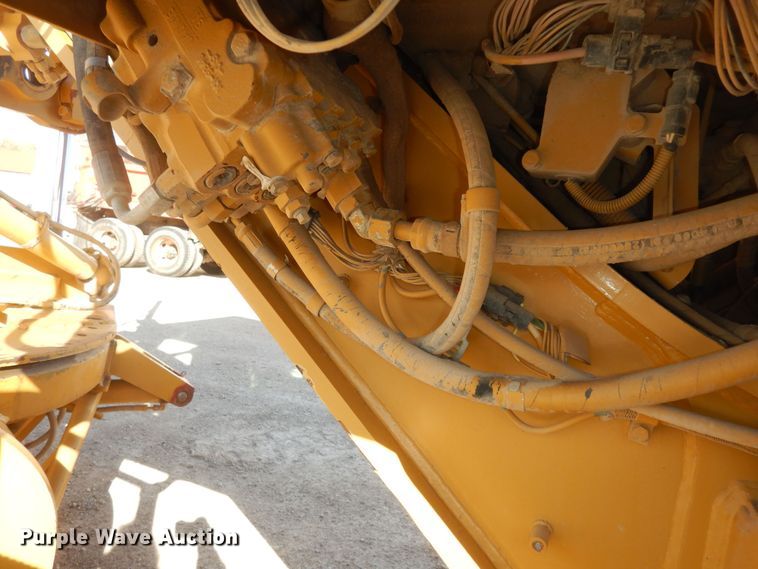 image for item DI6829 2004 Caterpillar 12H VHP Plus  rigid frame motor grader
