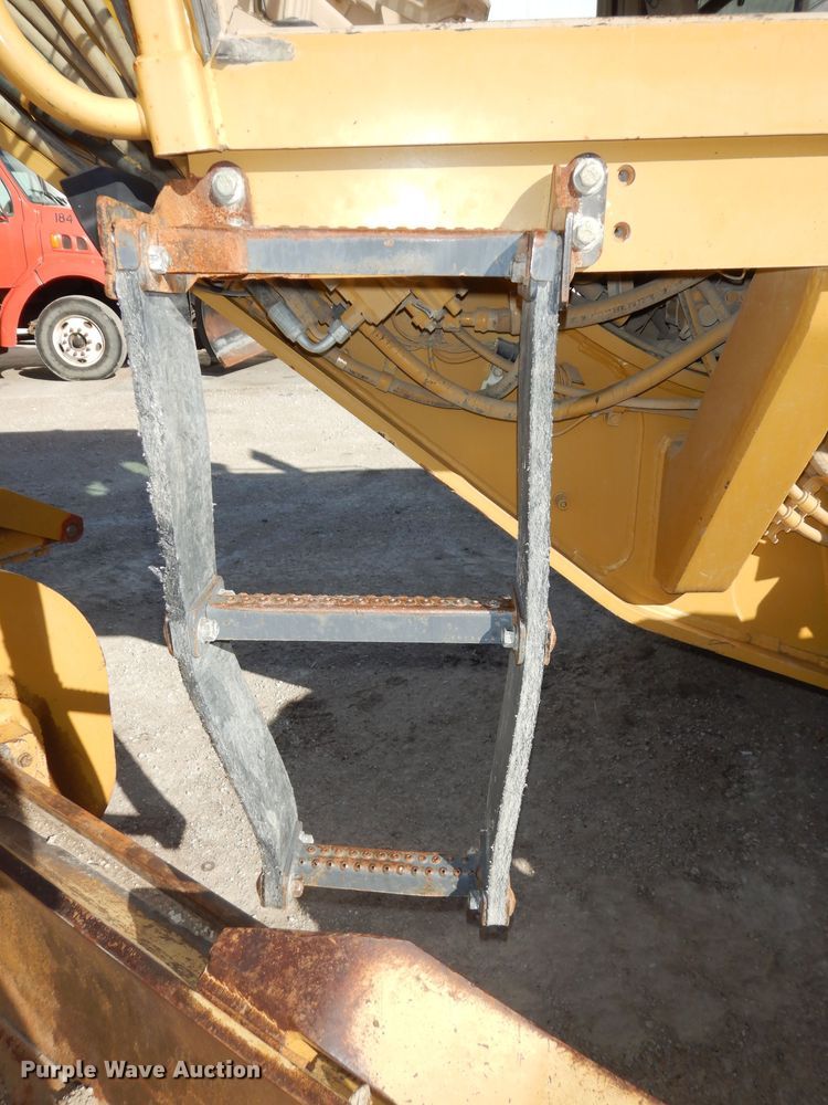 image for item DI6829 2004 Caterpillar 12H VHP Plus  rigid frame motor grader