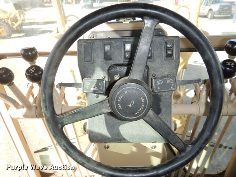 image for item DI6829 2004 Caterpillar 12H VHP Plus  rigid frame motor grader