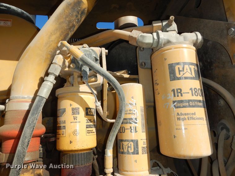 image for item DI6829 2004 Caterpillar 12H VHP Plus  rigid frame motor grader