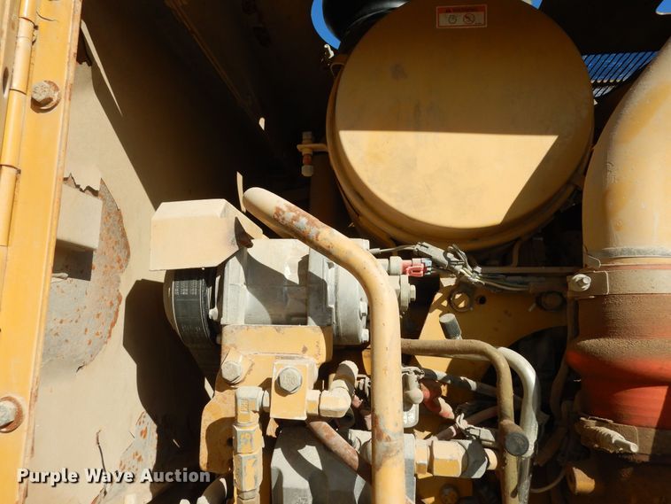 image for item DI6829 2004 Caterpillar 12H VHP Plus  rigid frame motor grader