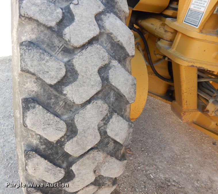 image for item DI6829 2004 Caterpillar 12H VHP Plus  rigid frame motor grader