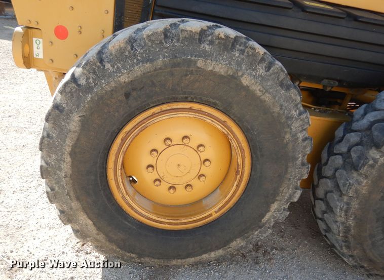 image for item DI6829 2004 Caterpillar 12H VHP Plus  rigid frame motor grader