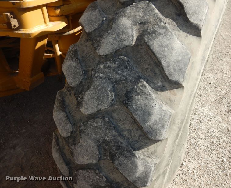 image for item DI6829 2004 Caterpillar 12H VHP Plus  rigid frame motor grader