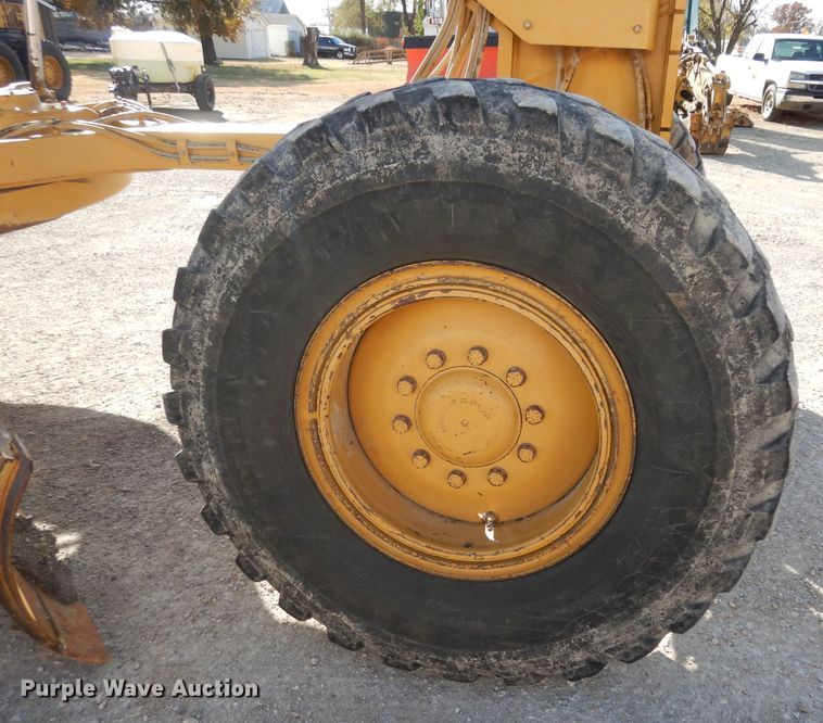 image for item DI6829 2004 Caterpillar 12H VHP Plus  rigid frame motor grader