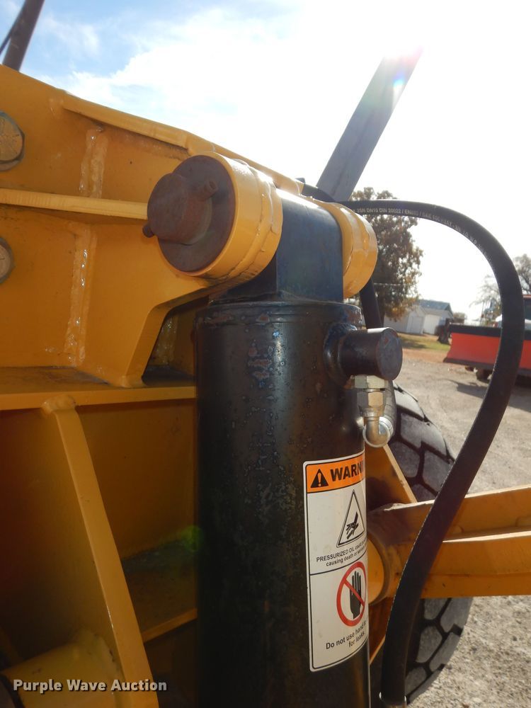 image for item DI6830 2014 Volvo G940B  motor grader