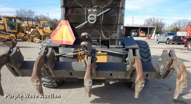 image for item DI6830 2014 Volvo G940B  motor grader