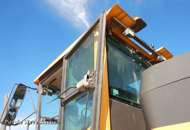 image for item DI6830 2014 Volvo G940B  motor grader